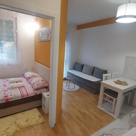 Apartman Solunska 18 Banja Luka Esterno foto