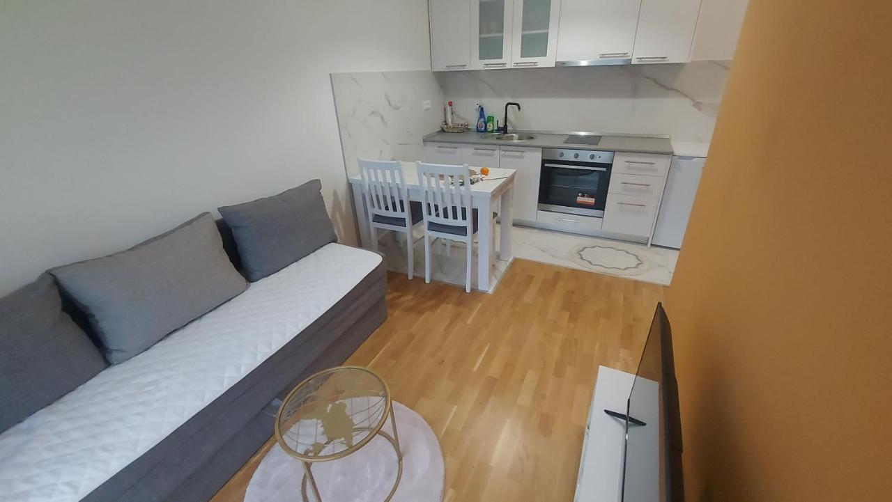 Apartman Solunska 18 Banja Luka Esterno foto